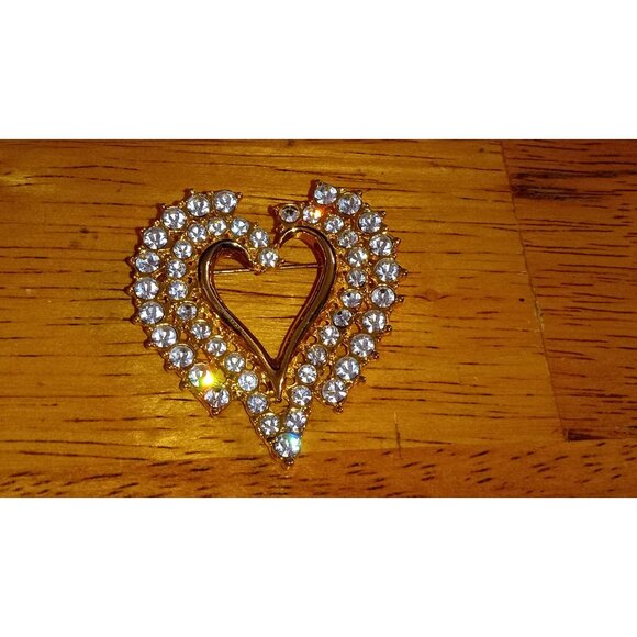Shiny Rhinestone Heart Shaped Brooch - Picture 4 of 5